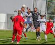קבוצת הכדורגל הפועל גדרה הפסידה למועדון ספורט שיכון המזרח 2:1