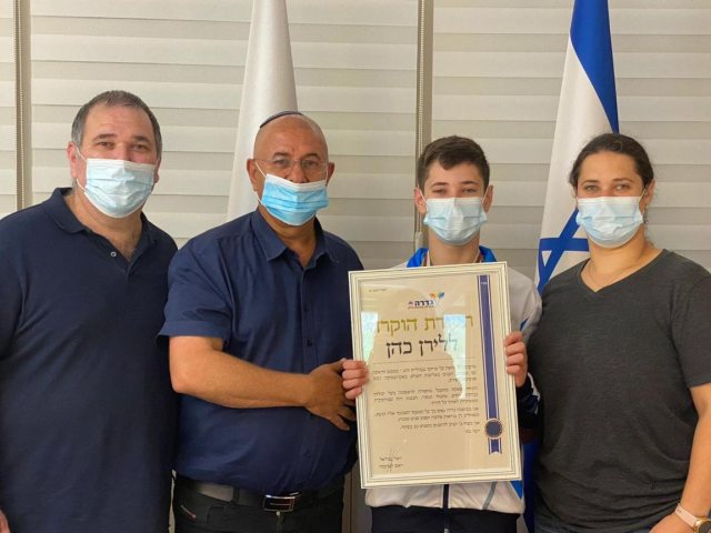 ראש המועצה בא לתת כבוד למשפחת כהן