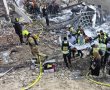 אסון כבד: 9 הרוגים ולכודים מפגיעת טיל איראני בבית שמש (וידאו)
