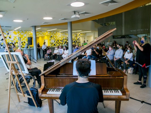 צילום: לירון מולדובן לodrey