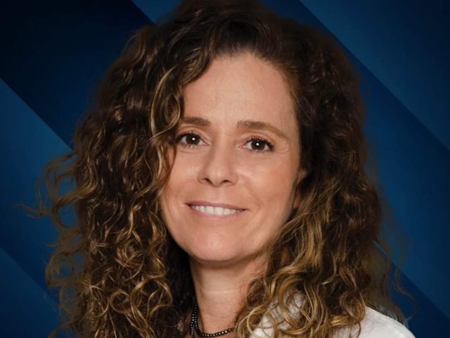 טליה לנקרי פייסבוק