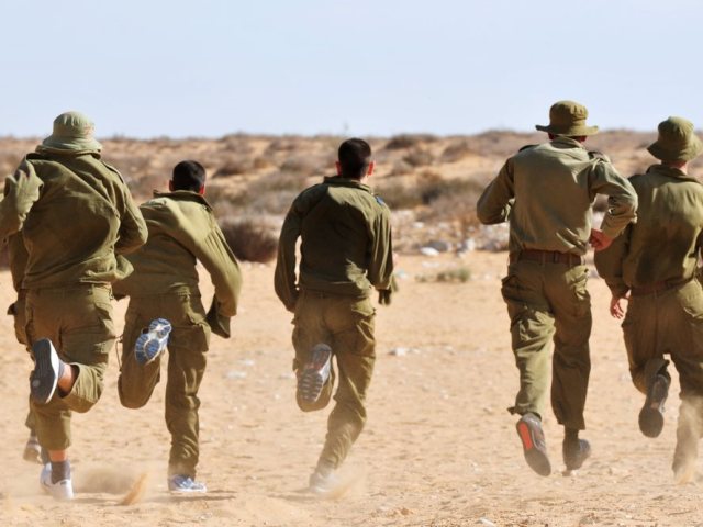depositphotos חיילים