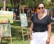 מסע של צבע ומכחול: בני נוער בבאר שבע מציגים את סיפור חייהם בתערוכה מרגשת