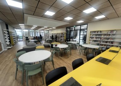 סיפרייה צפית -תמונות באדיבות המועצה