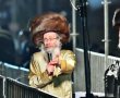 "ירושלים של מעלה": ר׳ מיילך בידרמן מקפיץ את ההמונים בסוכת באיאן | צפו