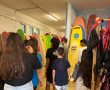 על הגל: עיריית בת ים פתחה קורס גלישה מיוחד לבני ובנות נוער ממשפחות המילואים וכוחות הביטחון