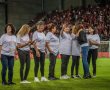 צפו במפגש המרגש בין אלונה ברקת לנשים מעמותת שלובות בבאר שבע, קבוצת תמיכה חברתית לחולות סרטן השד